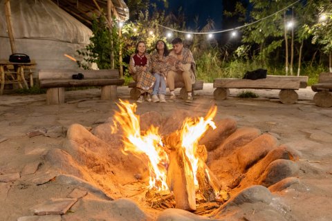 Evening gatherings around the campfire